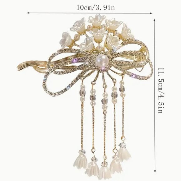 SPARKLING TASSELED FLORAL HAIR CLIP in Gold - Picture 2 of 4